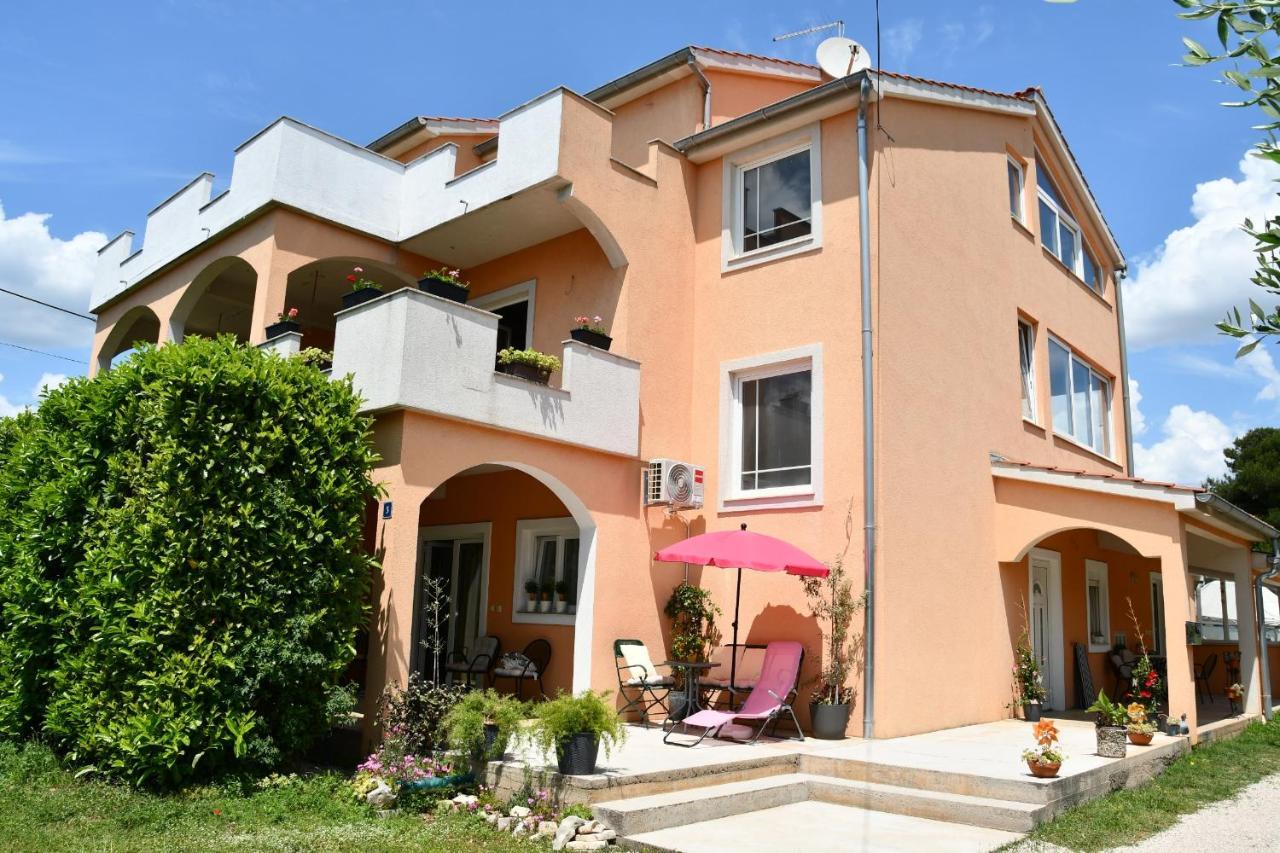 Apartmani Joja Биоград-на-Мору Экстерьер фото