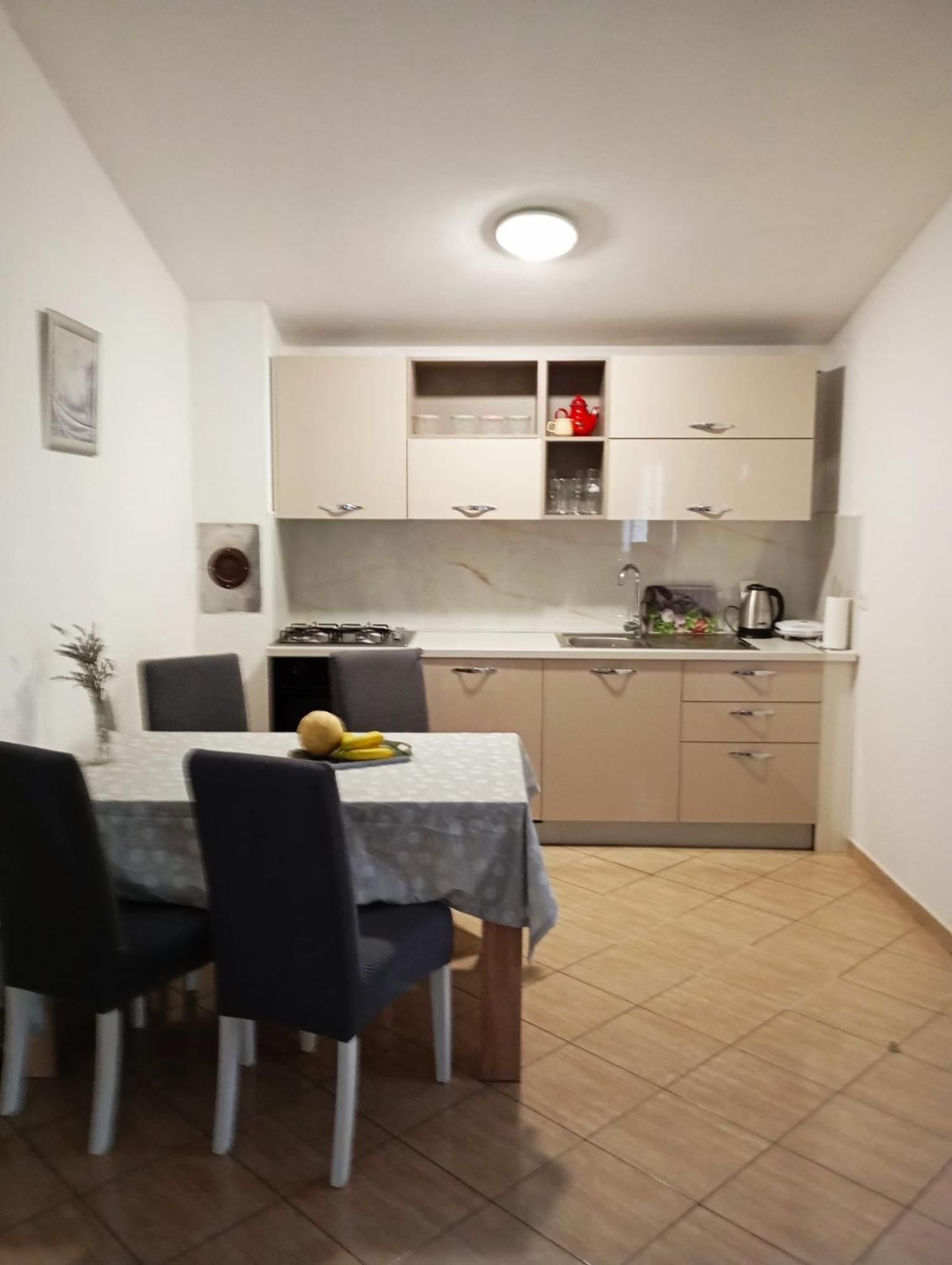 Apartmani Joja Биоград-на-Мору Экстерьер фото